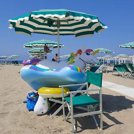 Comfortable Campsite-chalet G16 Tuscany Near Sea 木屋 维亚雷焦