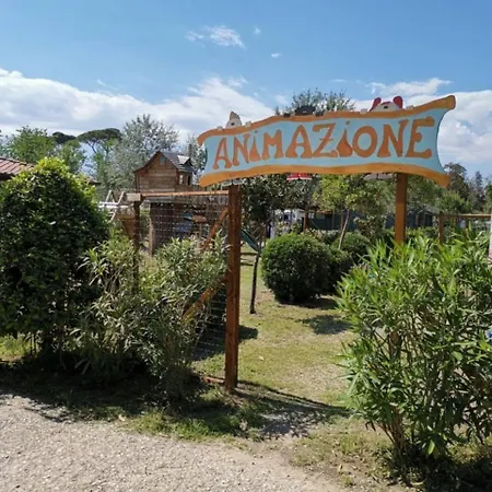 Comfortable Campsite-chalet G16 Tuscany Near Sea 维亚雷焦